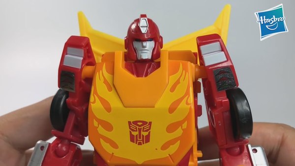 Power Of The Primes Leader Wave 1 Rodimus Prime Chinese Video Review With Screenshots 38 (38 of 76)